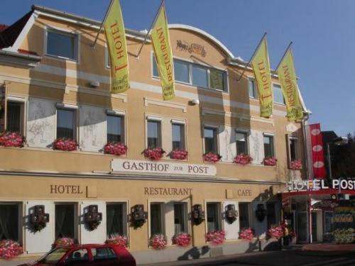 Hotel Zur Post Sankt Valentin Buitenkant foto